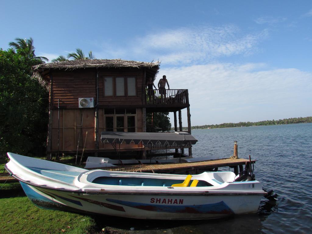 Lord Of The Forest Hotell Batticaloa Exteriör bild