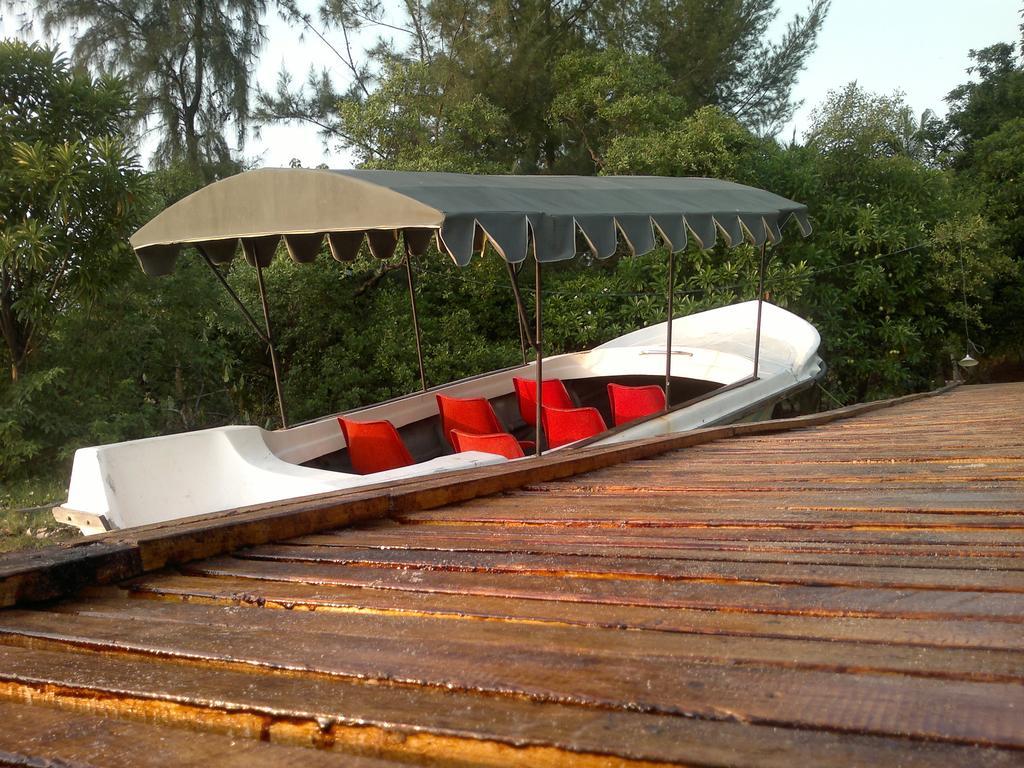 Lord Of The Forest Hotell Batticaloa Rum bild