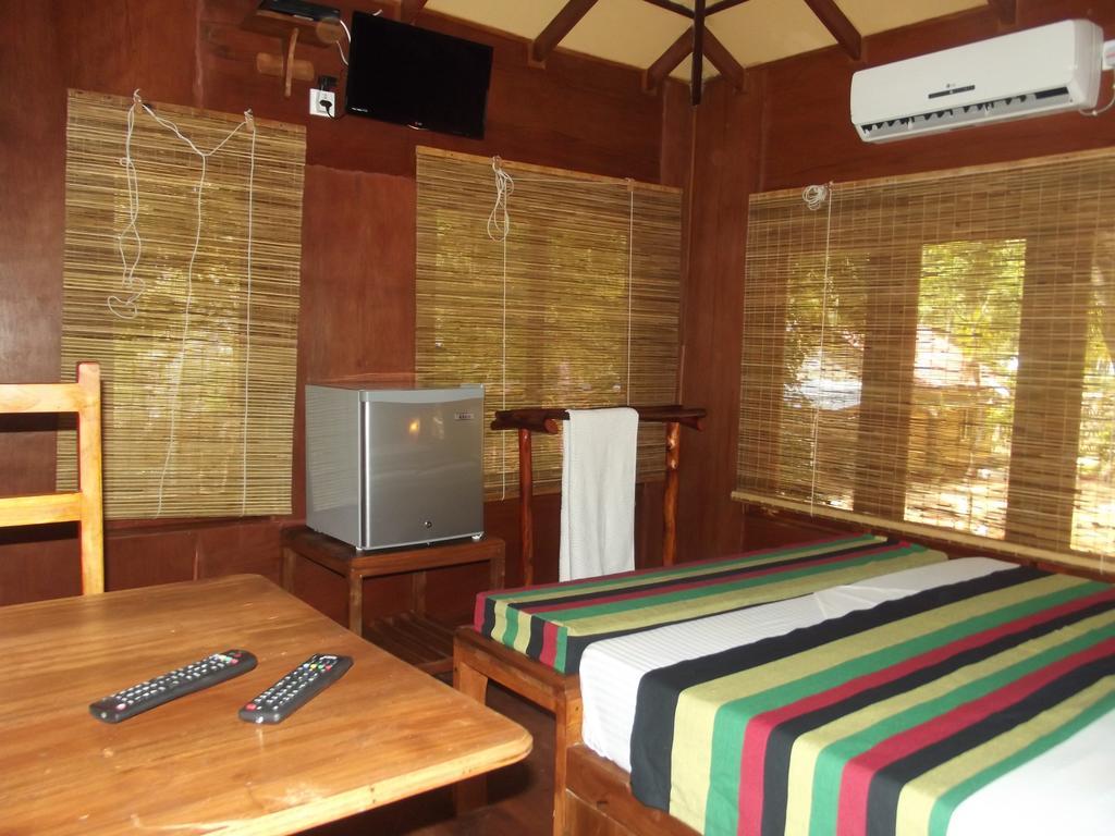 Lord Of The Forest Hotell Batticaloa Exteriör bild
